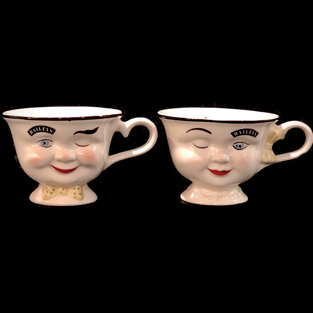 VINTAGE BAILEYS WINKING FACE MUGS